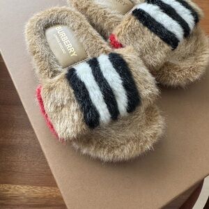 Burberry Furry Slides with Black and White Stripes